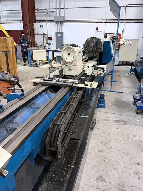 36.8" x 236" Poreba #TRP-93x6M, engine lathe, 3.5" bore, 9-900 RPM, 13250 lb. workpiece, 23 V., 3-phase, 1998 - Image 4