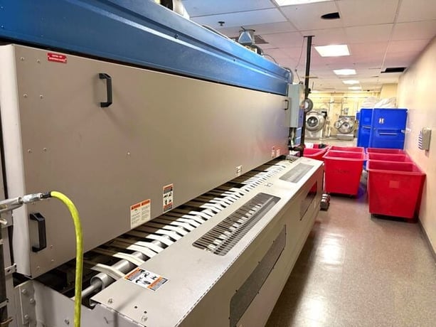 Chicago #Crossstar-36-136-CT-PCS, Natural Gas Ironer and Folder, 36" roll diameter, 136" width, 2017 - Image 4