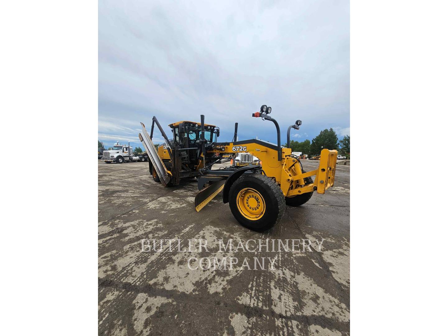 Deere & Co 672G, Motor Grader, 8732 hours, S/N: 1DW672GXCFF668667, 2015 - Image 2