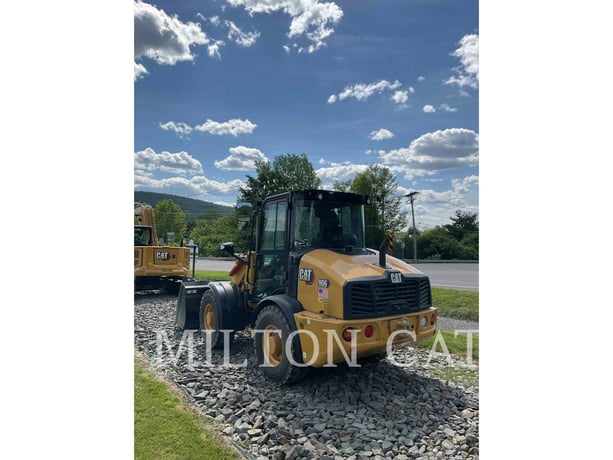 Cat 906, Wheel Loader, 720 hours, S/N: MZ601060, 2024 - Image 4