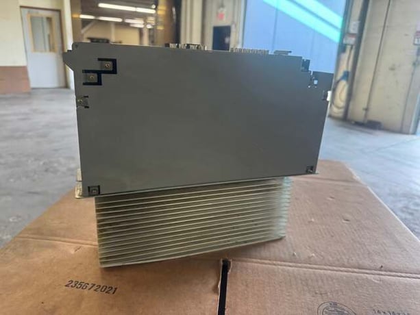 Okuma MIV0404-1-B1 Servo Drive Untested Surplus - Image 4