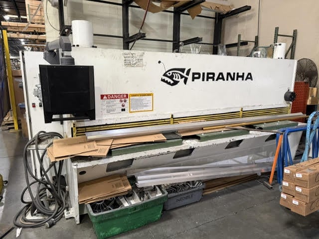 1/4" x 10' Piranha #1/4-10, CNC power squaring shear, 39" Back Gauge, 16 hold downs, 17 ton, 9-48 SPM, 10 HP - Image 1