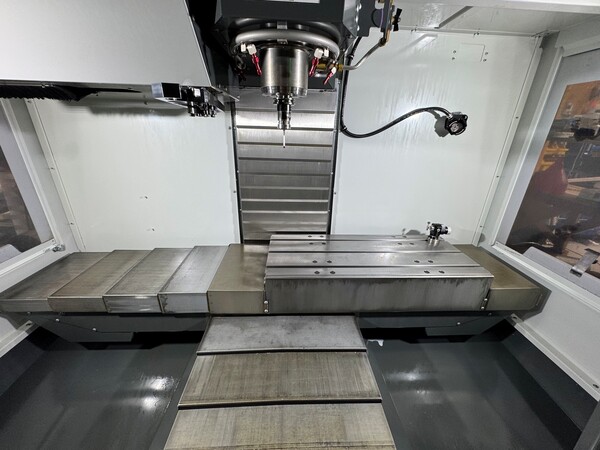 Haas #VF-2SS, CNC vertical machining center, 30" X, 16" Y, 20" Z, 12000 RPM, 30 automatic tool changer, WIPS - Image 2
