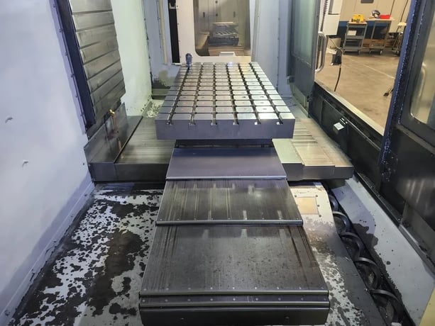 Haas #VM-3, Vertical CNC Machining Center, 40" X, 26" Y, 25" Z, 54" x 25" table, 30 HP, 12,000 RPM, 24 - Image 5