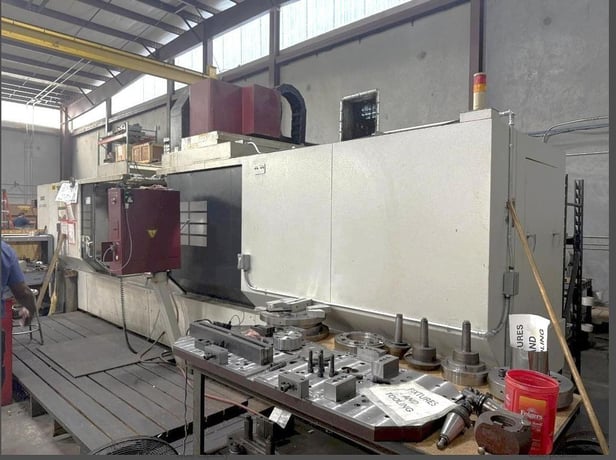 OKK #KCV800, Vertical CNC Machining Center, 120" X, 33.8" Y, 28.3" Z, 130" x 32" table, 40 HP, 12000 RPM, 40 - Image 2
