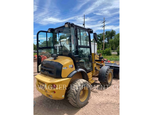Cat 903D, Wheel Loader, 1159 hours, S/N: MZY01662, 2023 - Image 3