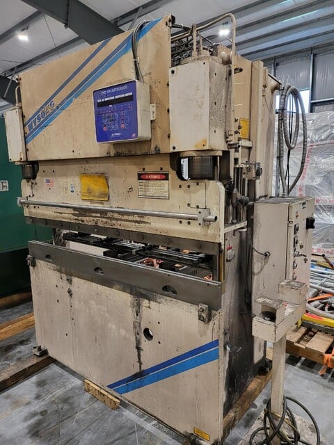 60 Ton, Wysong #MTH-60-72, CNC Press Brake, 2 Axis, CNC Automec 150, 6' overall, 62" between housing - Image 1