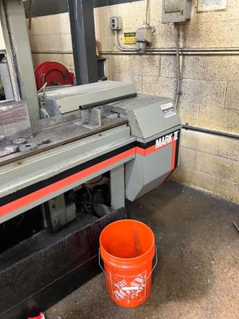 18" x 22" Marvel #Mark-II, Vertical Band Saw, 1" wide x 174" long blade, 2 HP, 450 FPM, 2003 - Image 3