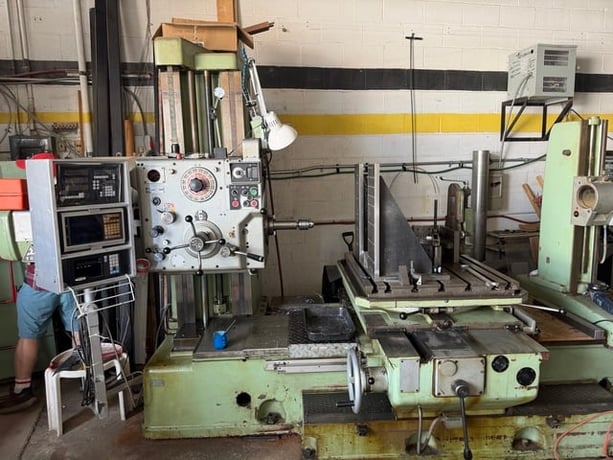 TOS #WH63, Table Type Horizontal Boring Mill, 39" X, 39" Y, 28" Z, 35" x 31" rotary table, 2.5" bore, 8 HP - Image 2