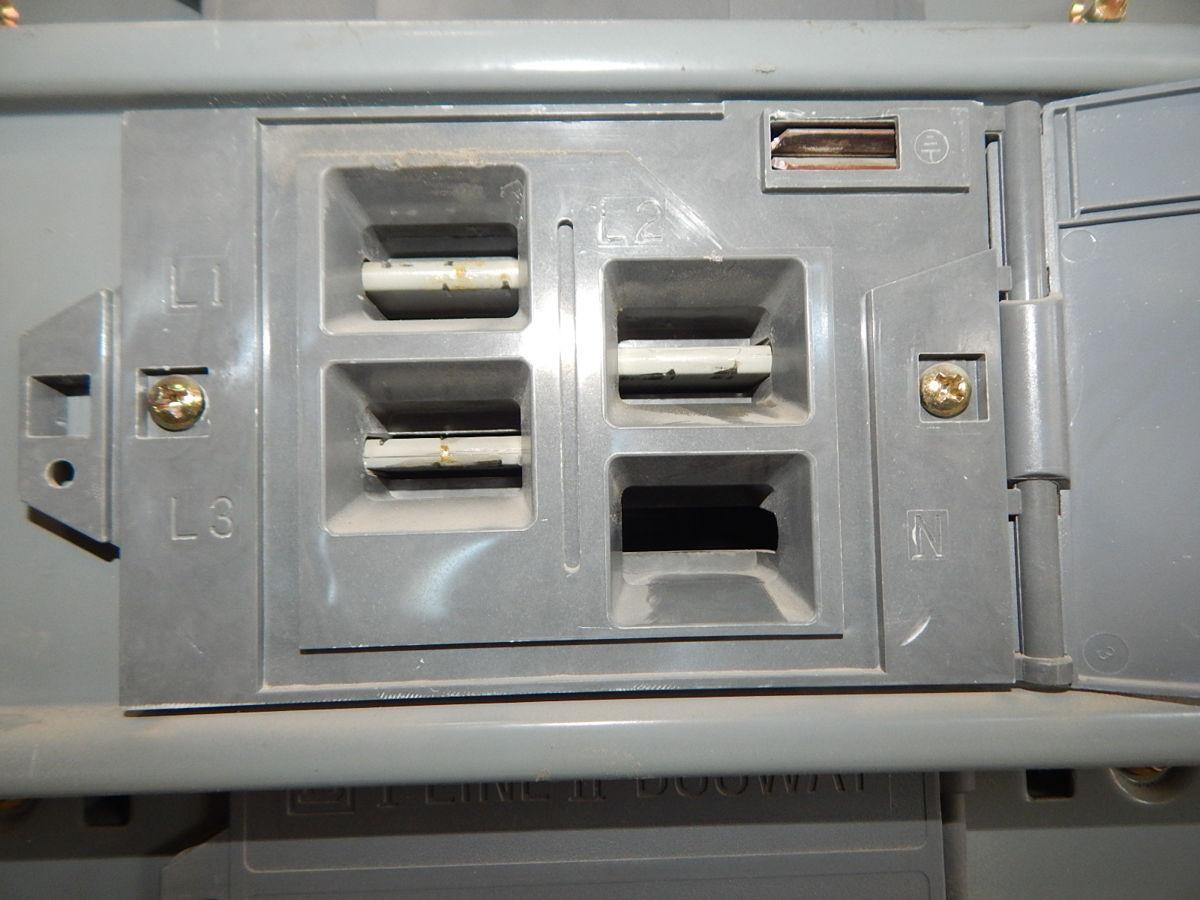3000 Amps, Square D ACF19EC, aluminum conduct, 600 Volts, 3PH, 10 Ft. x 19" sections (11 available) - Image 5