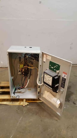 100 Amp. ASCO #D3002104F1C, Series 300 Automatic Transfer Switch, 1PH, 240 Volts - Image 3