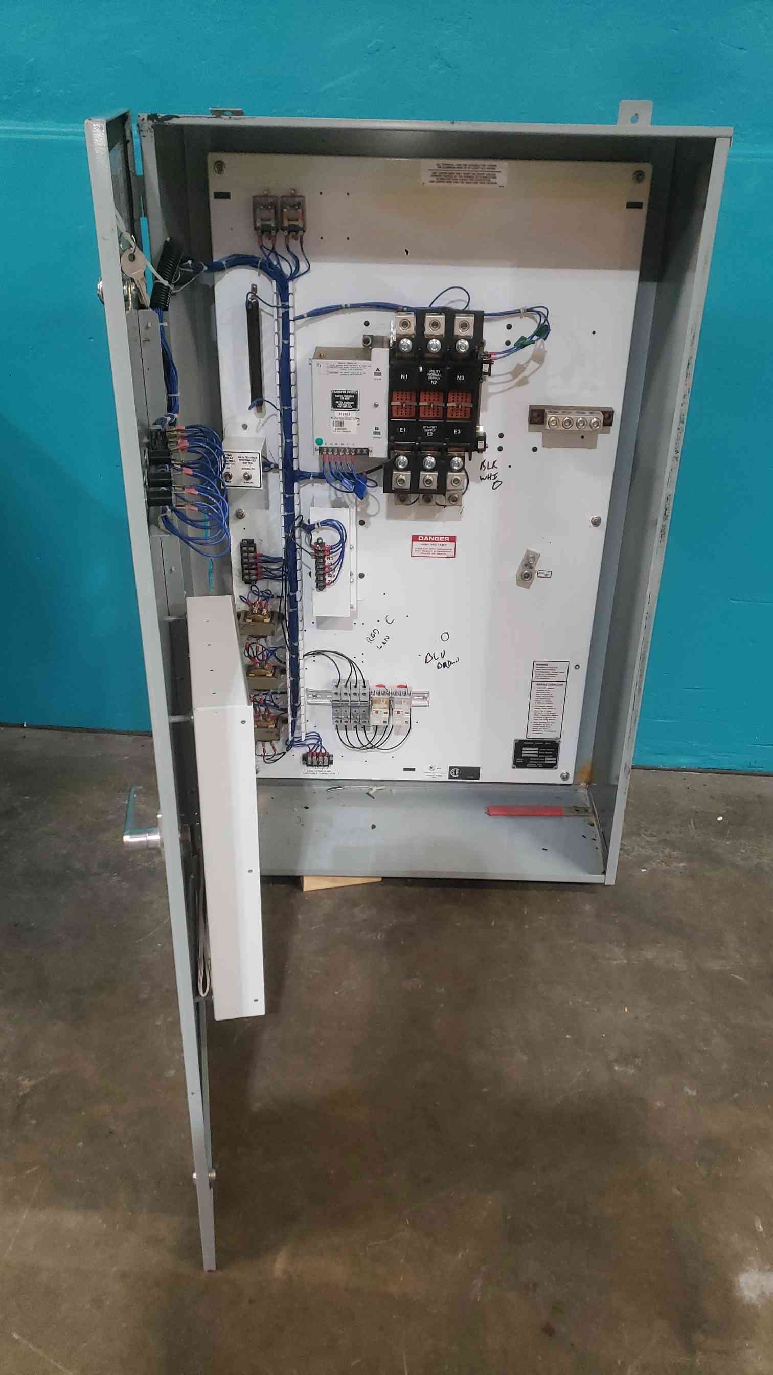 150 Amp. Generac #0C88820SRV, GTS Automatic Transfer Switch, 120/240 Volts, Enclosed - Image 2