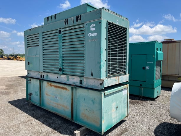 350 KW Cummins #DFCC, diesel generator set, 277/480 Volts, 638 hours, 1800 RPM, NTA-855-G3 engine - Image 2