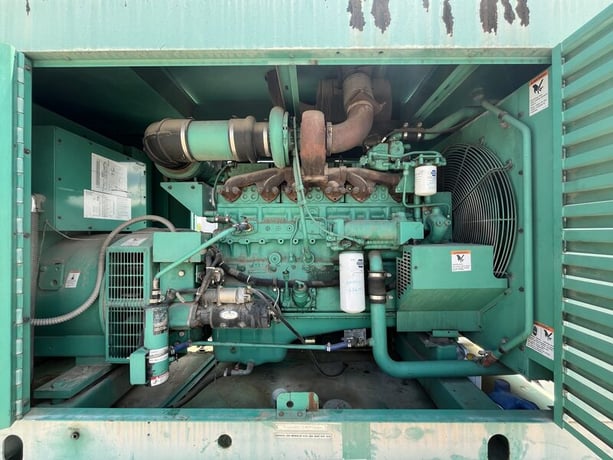350 KW Cummins #DFCC, diesel generator set, 277/480 Volts, 638 hours, 1800 RPM, NTA-855-G3 engine - Image 10