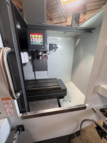 Haas #MINI-MILL, Vertical Machining Center, 16" X, 12" Y, 10" Z, 36" x 12" table, 7.5 HP, 6,000 RPM, 10 - Image 6