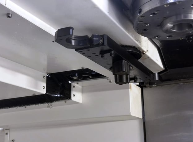 Mazak #VCN-530/5AX, 5-Axis machining center, 41.3" X, 20.8" Y, 20.8" Z, 51.1" x21.86" table, 12000 RPM, 25 - Image 5