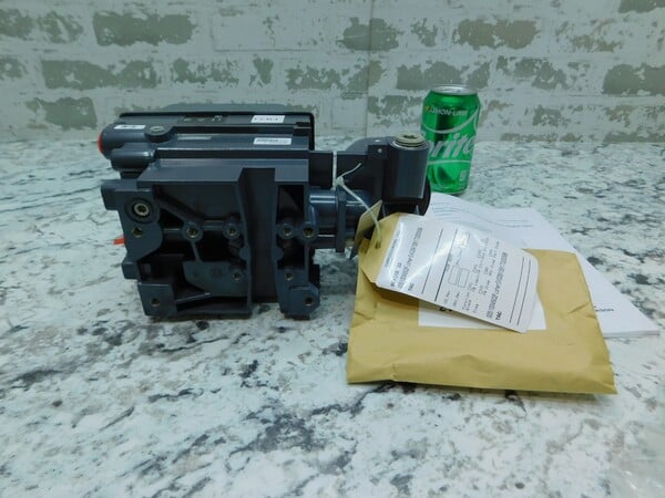 Fisher #DVC6200F, FieldVue Fieldbus Digital Valve Controller, Unused - Image 4