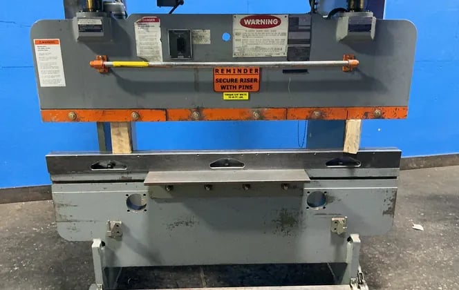 100 Ton, Niagara #IB65-4-6, Hydraulic Press Brake, 3" stroke, 5" adj., 12" Shut Height, 16" x 32" table - Image 2
