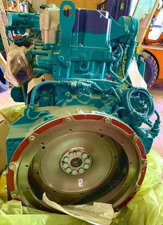 208 HP Volvo Penta #TAD561VE, industrial diesel engine, 155 KW / 208 HP - U.S. EPA LABEL - New Old Stock (NOS) - Image 3