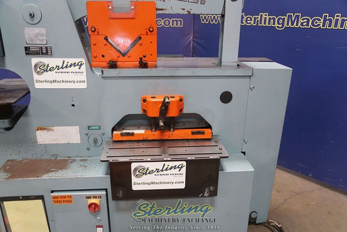 6" x 6" x 1/2" Scotchman #12012-24M, ironworker, 120 ton, 12" throat, 5 HP, electric foot pedal, angle shear - Image 4