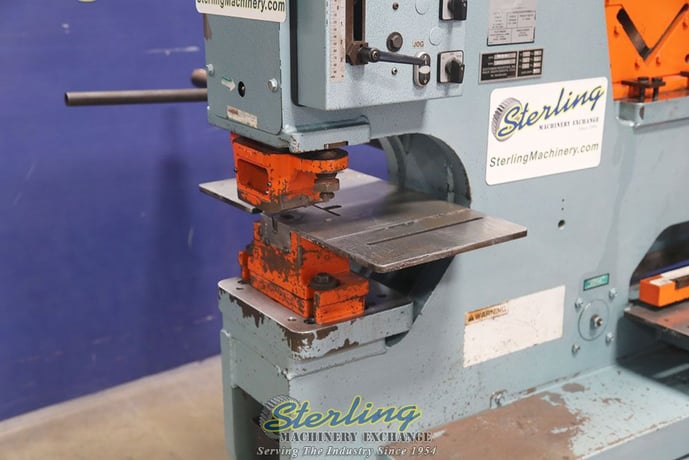 6" x 6" x 1/2" Scotchman #12012-24M, ironworker, 120 ton, 12" throat, 5 HP, electric foot pedal, angle shear - Image 5
