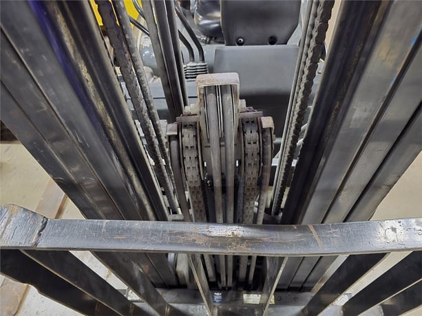 4000 lb. TCM #FCG20L-A1, LP gas three-stage cushion tire forklift, 187" lift, 81" mast, side shift, 4" x 42" - Image 2