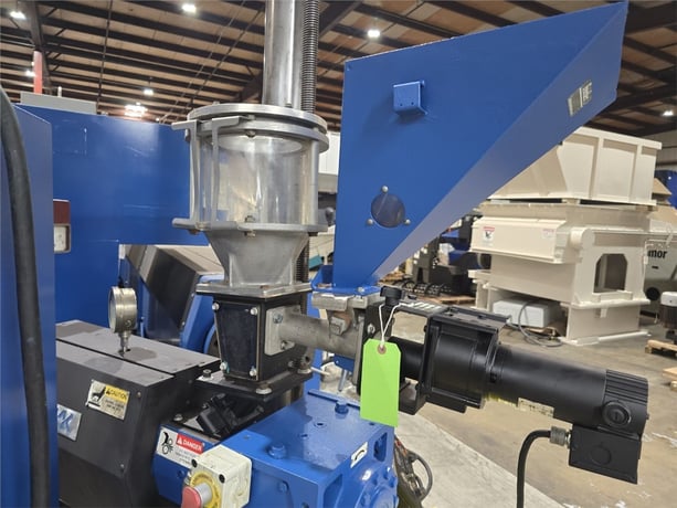 1" American Kuhne #AK-100-PM, air cooled pedestal extruder, 5 HP, 24:1 L/D, 3 barrel zones, 145 RPM, 460 V. - Image 3