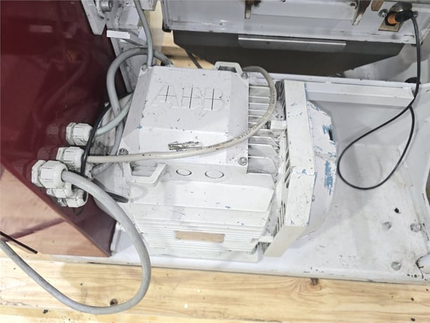 9" x 18" Wittmann #G-Max-33, granulator, 4 HP, 110 lb./hr., 9 knife staggered open rotor, 240 RPM, 230 V. - Image 8