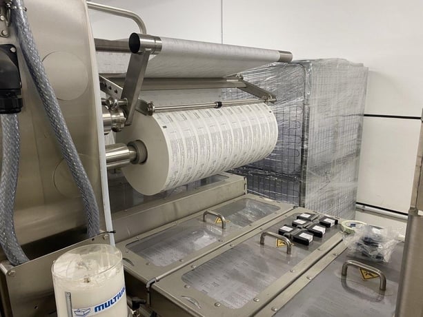 Multivac #R535, automated thermoforming packaging system w/ computer, 2021 - Image 10