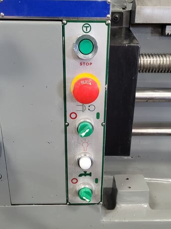 22"/31" x 100" Sharp #22100B, gap bed engine lathe, 16" BTC 3-jaw chuck, 4.5" bore, D1-11 Camlock - Image 7