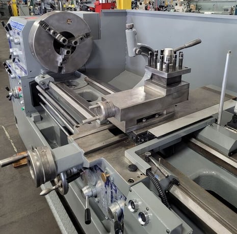 22"/31" x 100" Sharp #22100B, gap bed engine lathe, 16" BTC 3-jaw chuck, 4.5" bore, D1-11 Camlock - Image 10