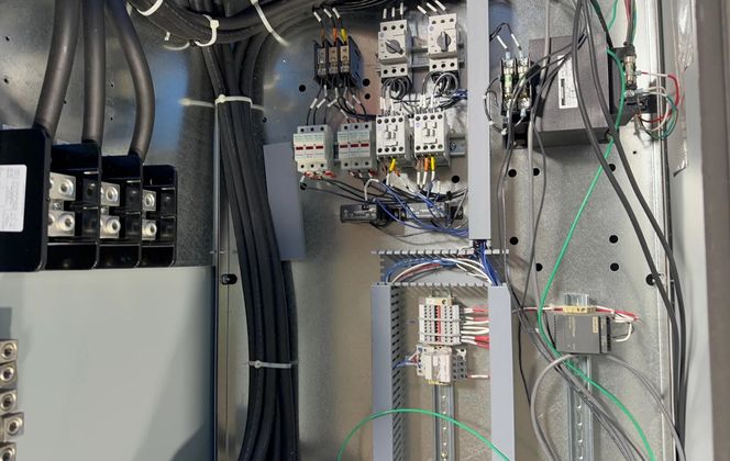 200 HP Siemens #SINAMICS-G120E, Variable Frequency Drive, 3 Phase, 460 Volts - Image 8