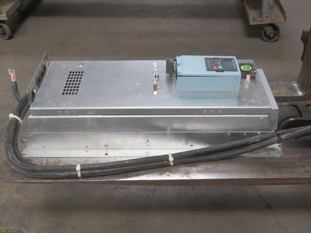 125 HP Eaton #SVX125A1-4A1N1, AC Variable Frequency Drive, 3 Phase, 178 A output, 380-500 Volts, NEMA 1 - Image 3