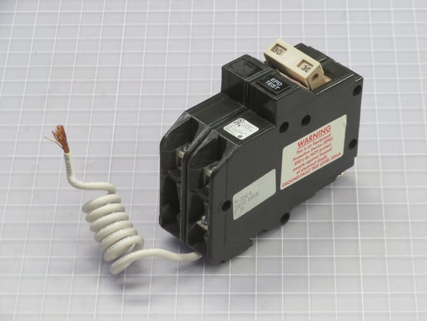 Eaton #CH230EPD, Thermal-Magnetic Circuit Breaker, LOT of 10, 2-Pole, 30A, 120/240 VAC, 10 kA - Image 1