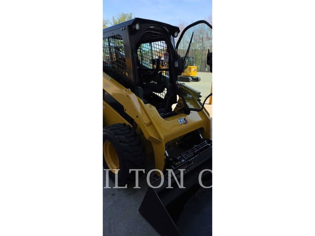Cat 262D3, Skid Steer Loader, 191 hours, S/N: TP403046, 2024 - Image 3