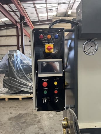 Jay-Shree #KHVR-430, 1/4" x 10' guillotine shear with NC controlled back gauge, 17 hold downs, 2026 - Image 2