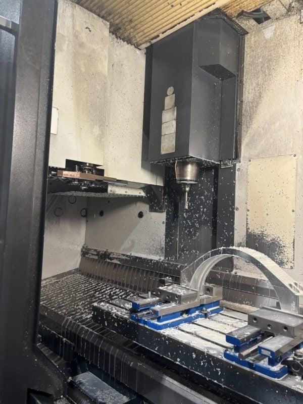 DMG Mori #DuraVertical-1035-ECO, 3-Axis CNC Vertical Machining Center, 40.7" X, 22" Y, 20.1" Z, 47.2" x 22" - Image 3