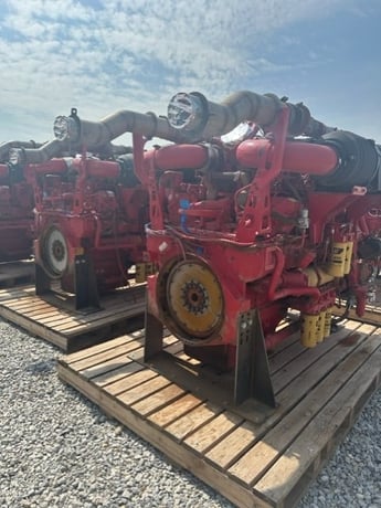 2250 HP Caterpillar #3512C, diesel engine, 1900 RPM, Tier 2, 19193 hours, sound attenuated enclosure 0, 2015 - Image 1