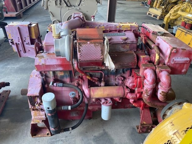 482 HP Caterpillar #3406, diesel marine engine, sound attenuated enclosure 1, hydromechanical governor, 1998 - Image 4