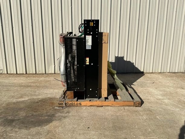 Bearward, radiator, S/N SV38260 - Image 1
