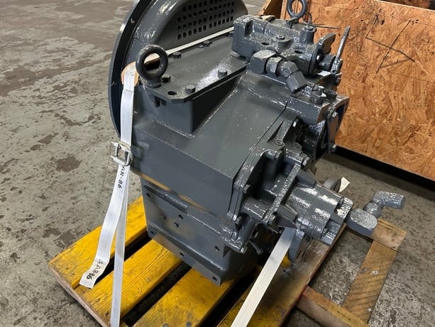 Twin Disc #MG5114, marine transmission, 465 HP, sound attenuated enclosure 1 - Image 2