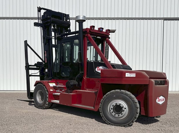 35000 lb. Taylor #TXH350L, forklift, 180" lift, 96" forks, Cummins QSB 6.7 diesel engine, pneumatic tires - Image 5