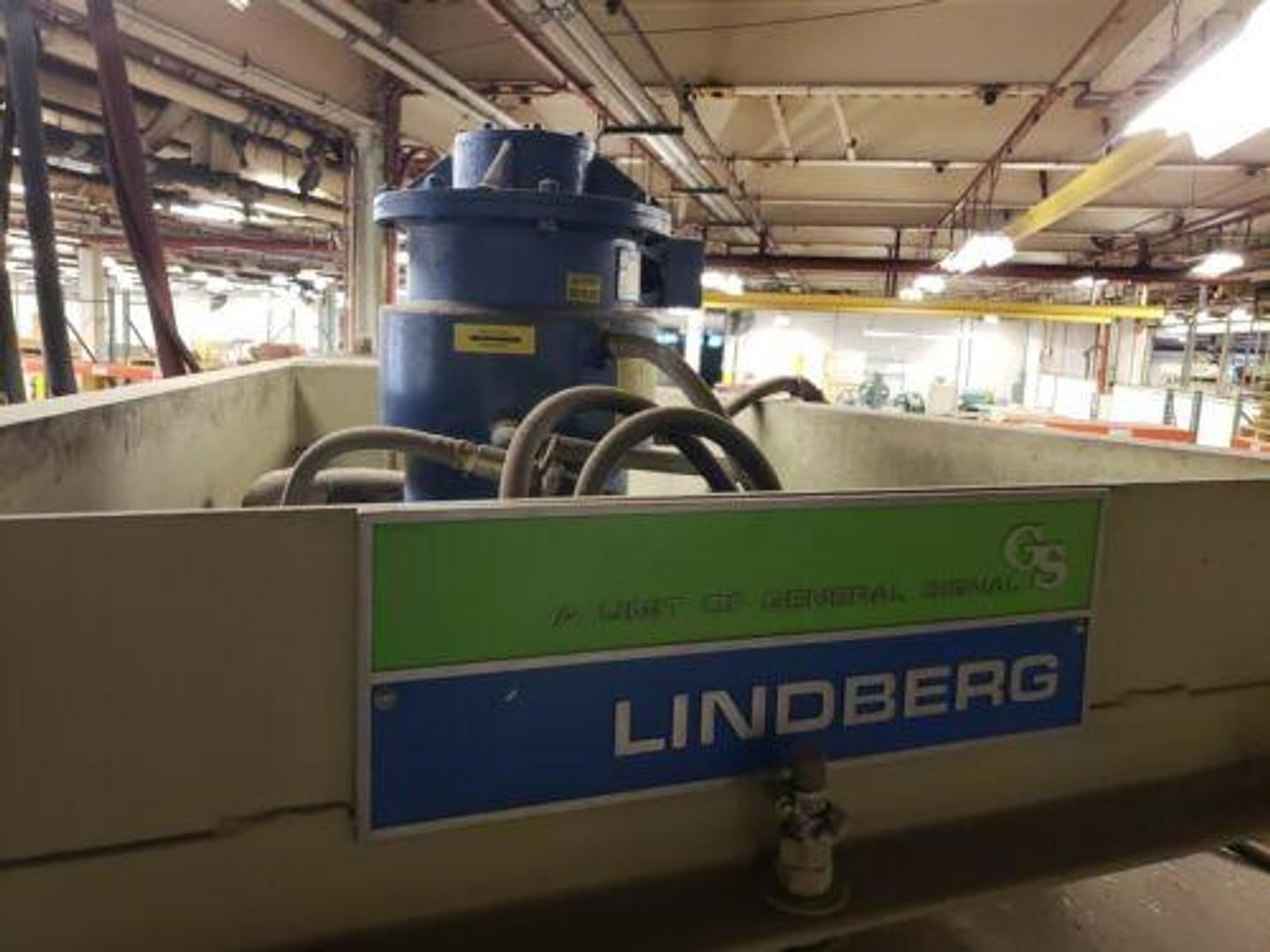 Lindberg #22-GR-3830-17TF, top loading vacuum furnace, 1700°F, Stokes 607-1/212 vacuum pump/blower, control - Image 4