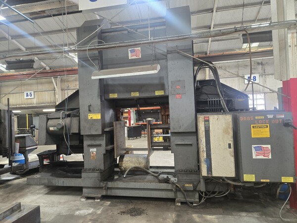 40" x 40" Hem, dual post horizontal band saw - Image 3
