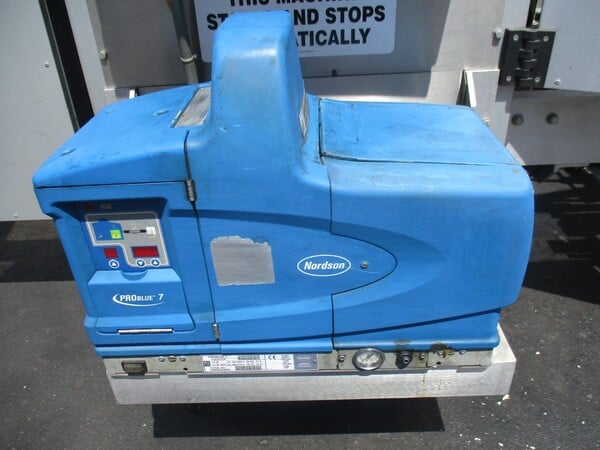 Wexxar #WF2HT, automatic case erector / box taping machine, Nordson ProBlue-7 - Image 10