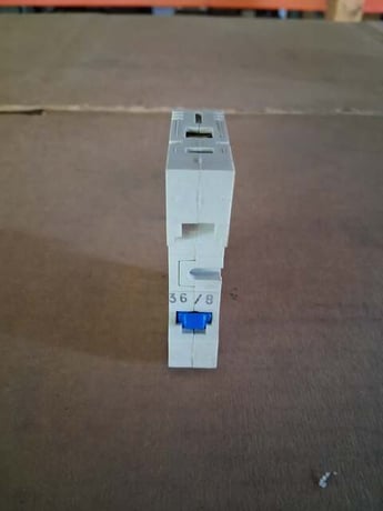 Goulds Fuse Holder MSC.10 690 VAC - Image 2