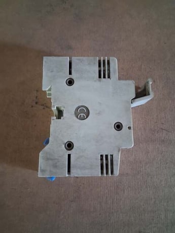 Goulds Fuse Holder MSC.10 690 VAC - Image 4