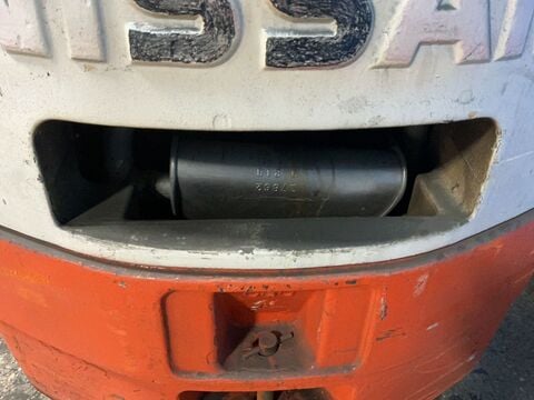 Nissan #CPJ01A15-V, Propane Forklift, 76" Lift Height, 77" Mast, 17141 Hours - Image 3