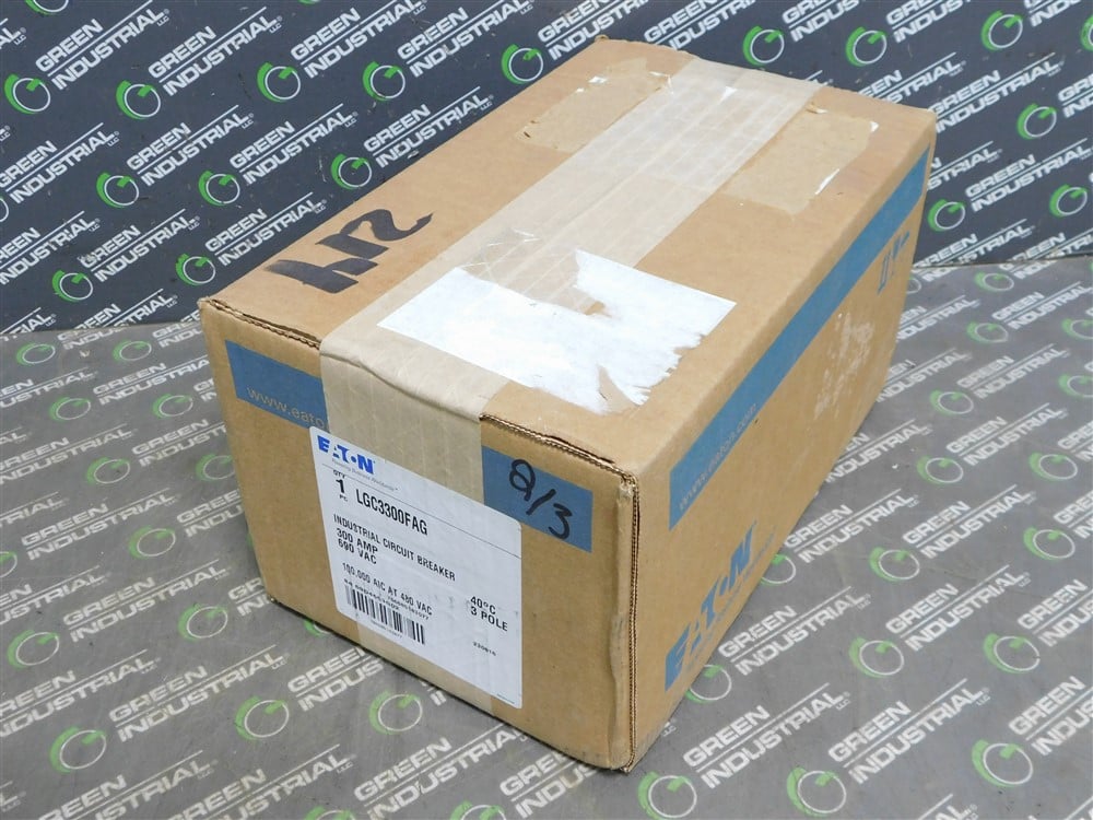 630 Amps, Eaton, L630C LGC3300FAG, LGC3630NN, 690V., 3 Pole, 300A Plug, 100kA AIC @ 480V., New - Image 1