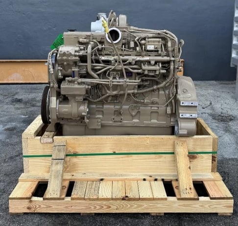 450 HP, Cummins #ISL, Diesel Engine, EPA04 - Image 1